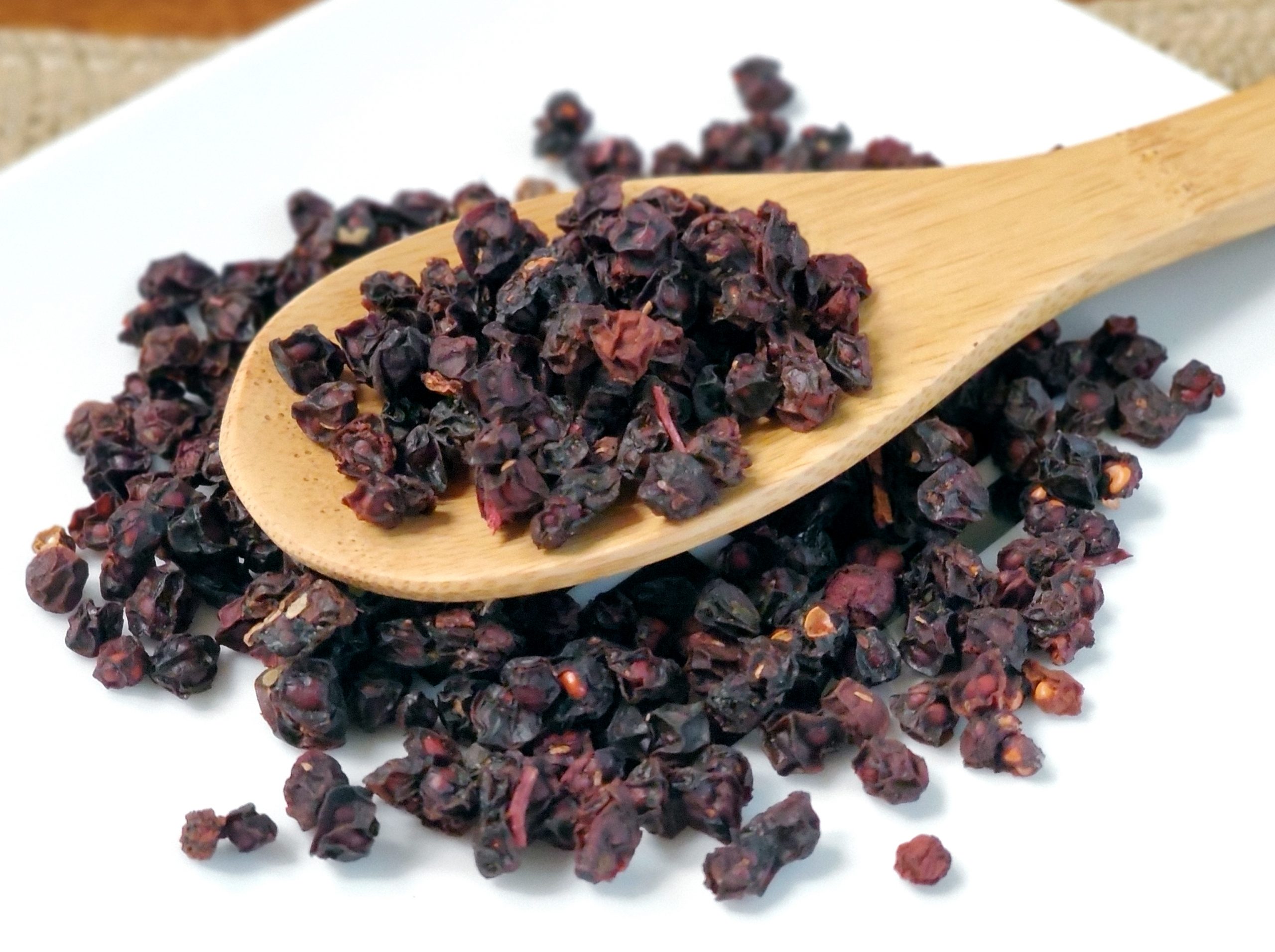 北五味子 Bei Wu Wei Zi / North Schisandra chinensis  Berry - Image 2