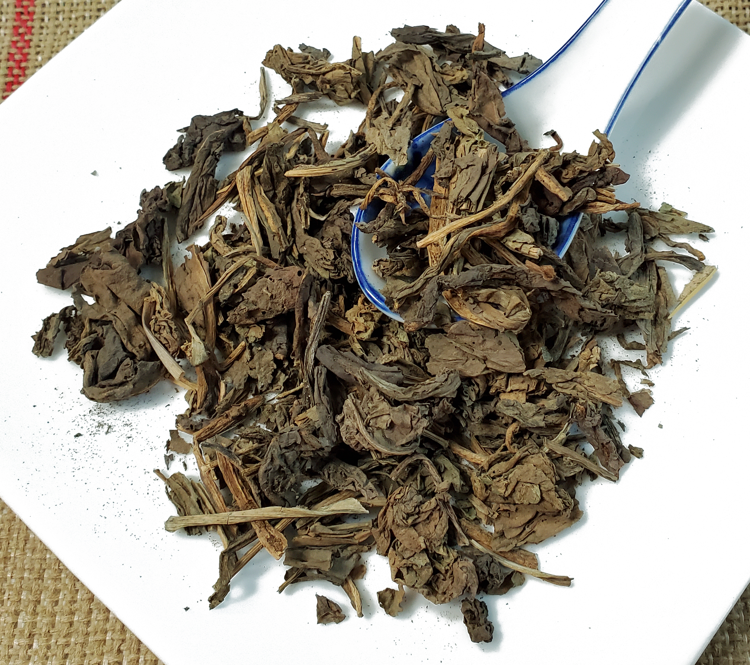 大青叶 Da Qing Ye / Indigowoad Leaf / Folium Isatidis / 大青 / Leaf of Indigowoad