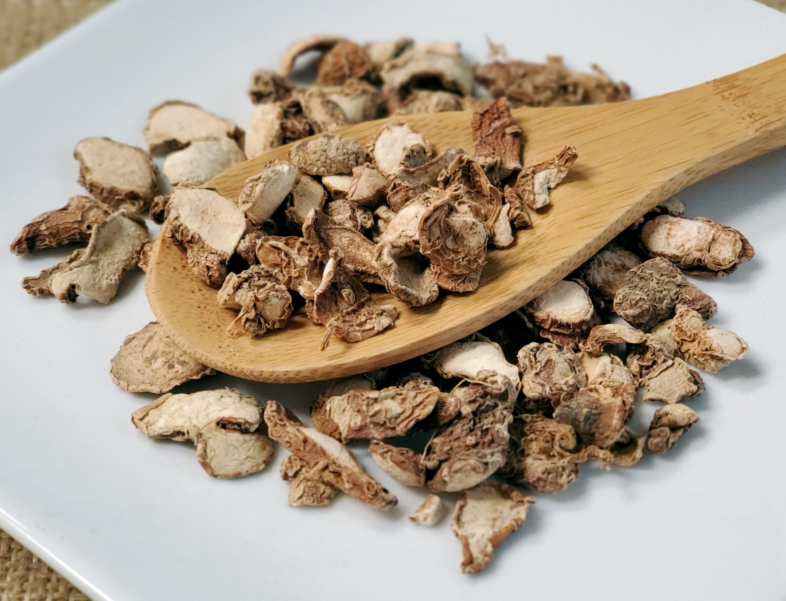 砂姜片/ 山奈 / Sha Jiang Pian / Ginger Slice / Peristylus Goodyeroides Lindl.