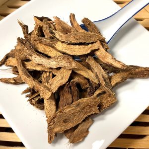 千年健 / Qian Nian Jian / Homalomenae Rhizoma / Rhizoma Teienniangifn