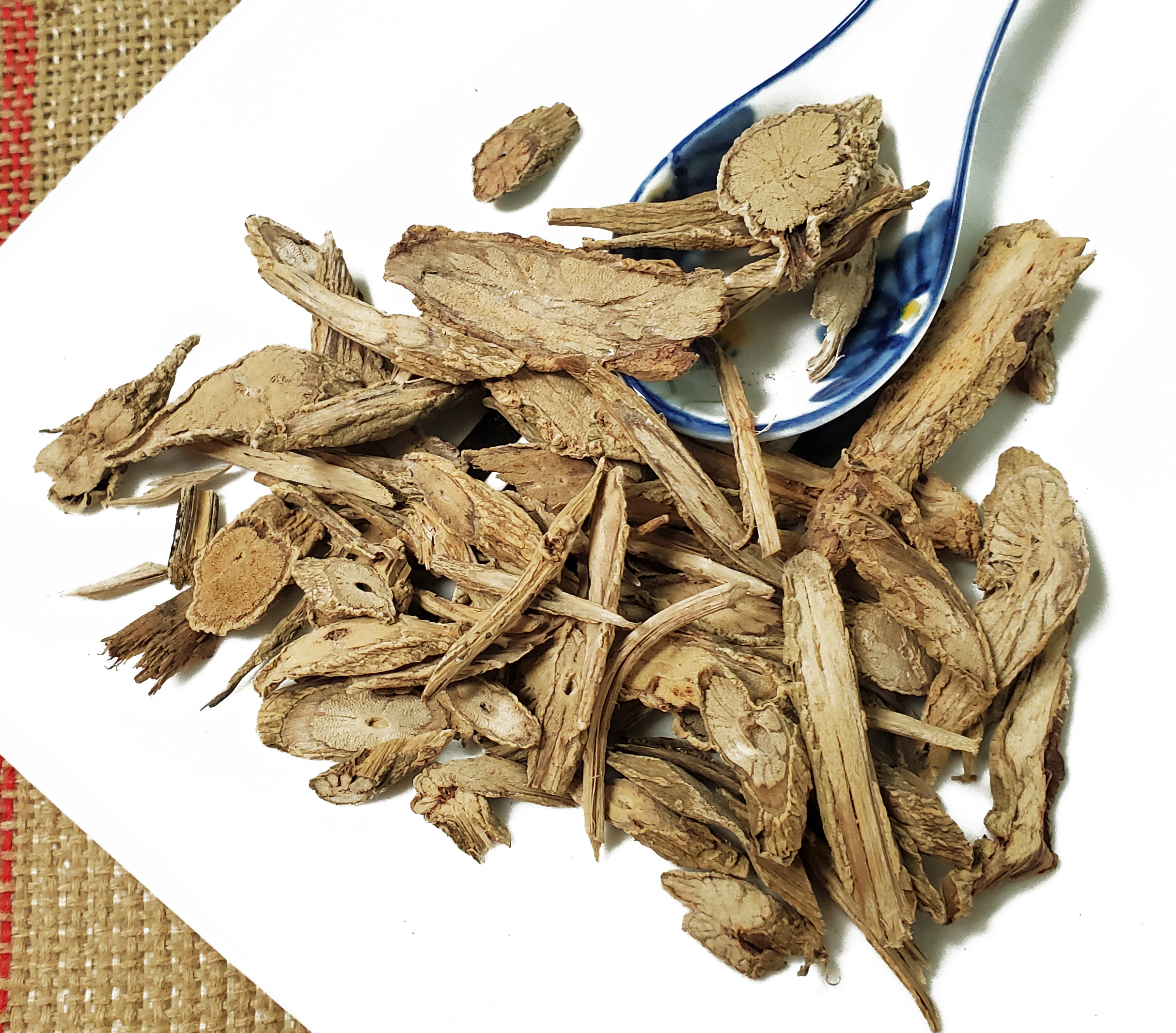 五加皮 Wu Jia Pi  / Eleutherococci Gracilistyli Cortex / Acanthopanax / Eleutherococcus Root Bark / Cortex Acanthop Anacis