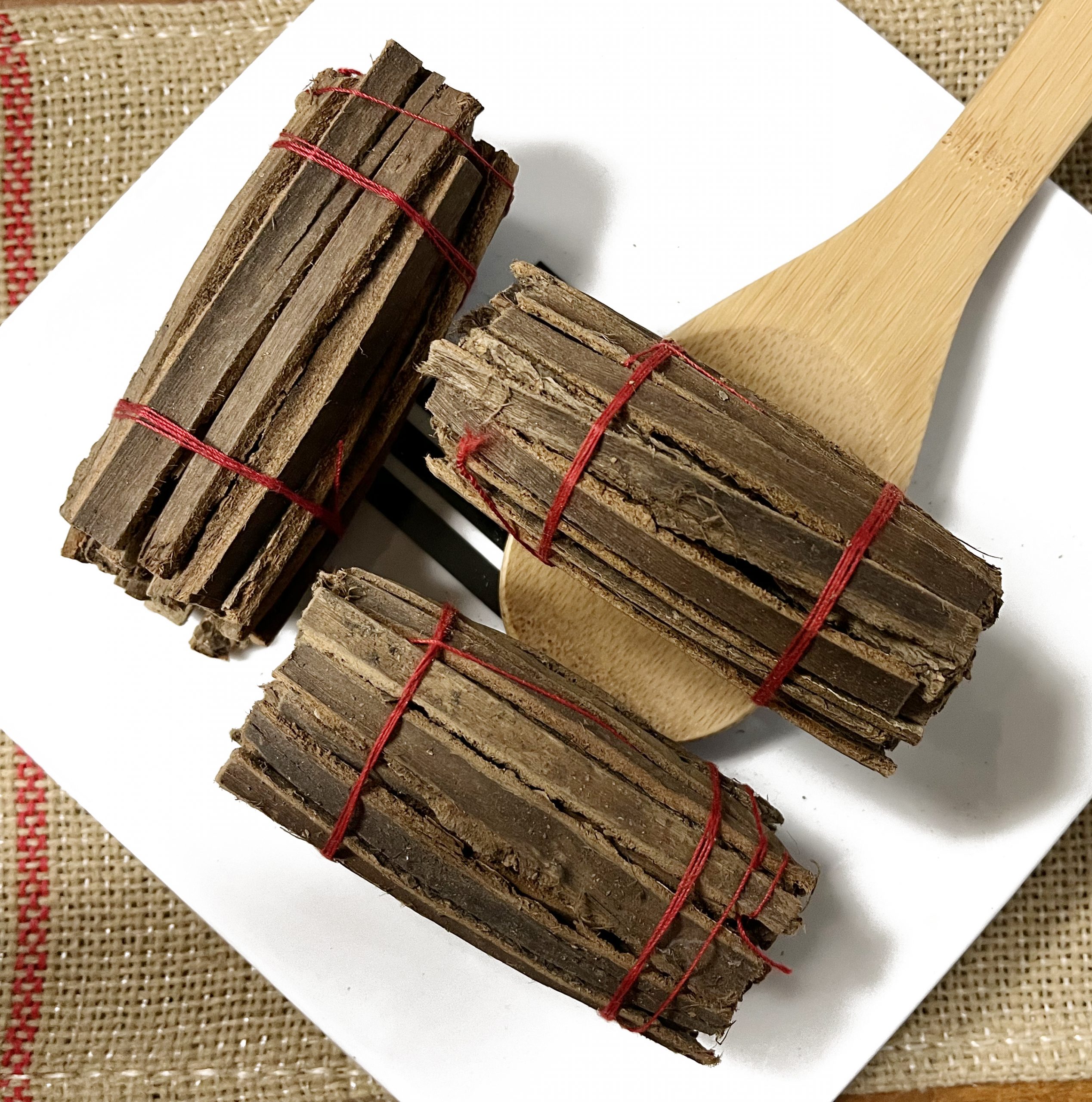 川厚朴丝 厚朴 Hou Po / Cortex Magnoliae Officinalis / Magnolia Bark - Image 2