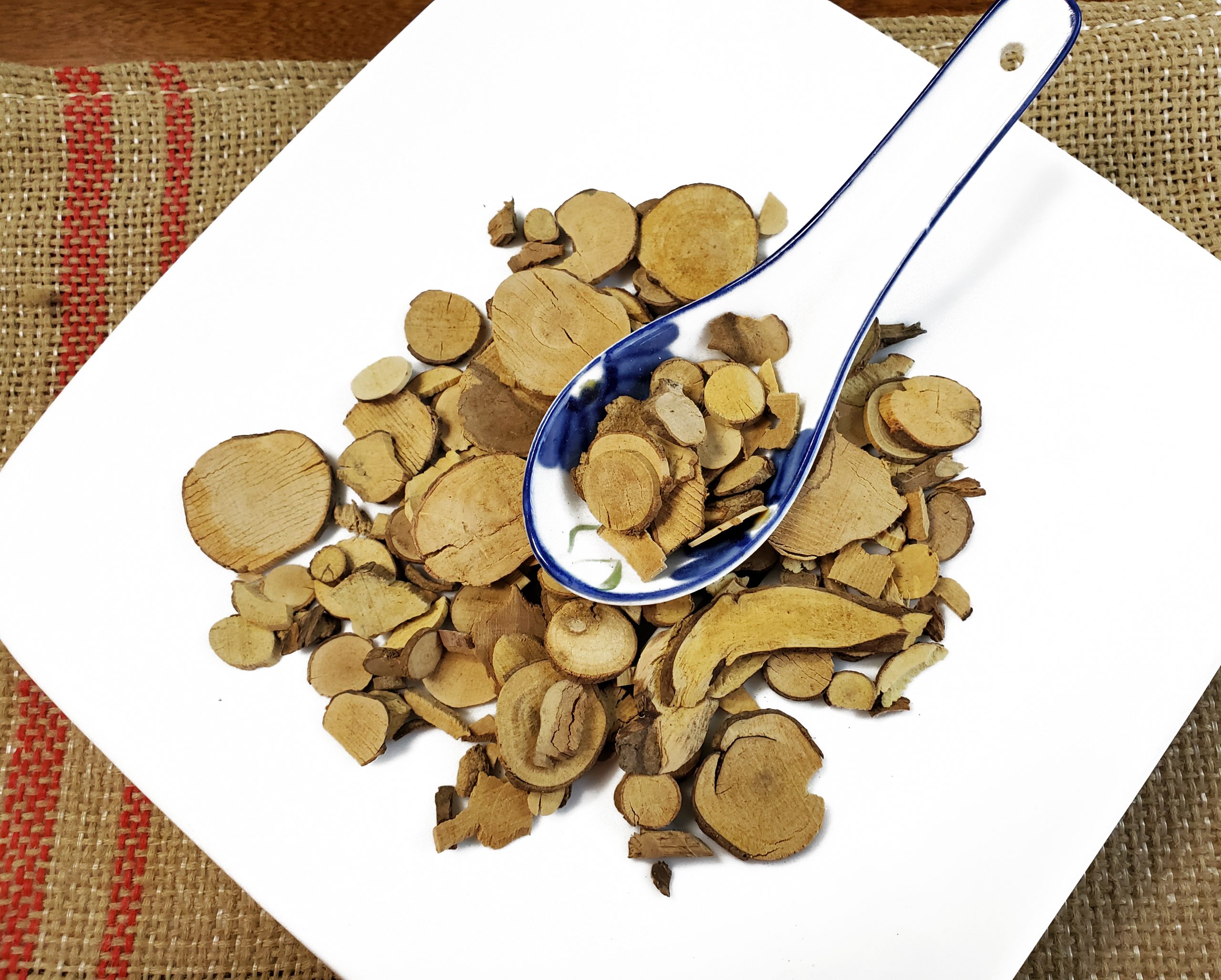 乌药 烏藥 上台乌片 / Wu Yao / Radix Linderae / Lindera Root / Strychndry Chinese herbal