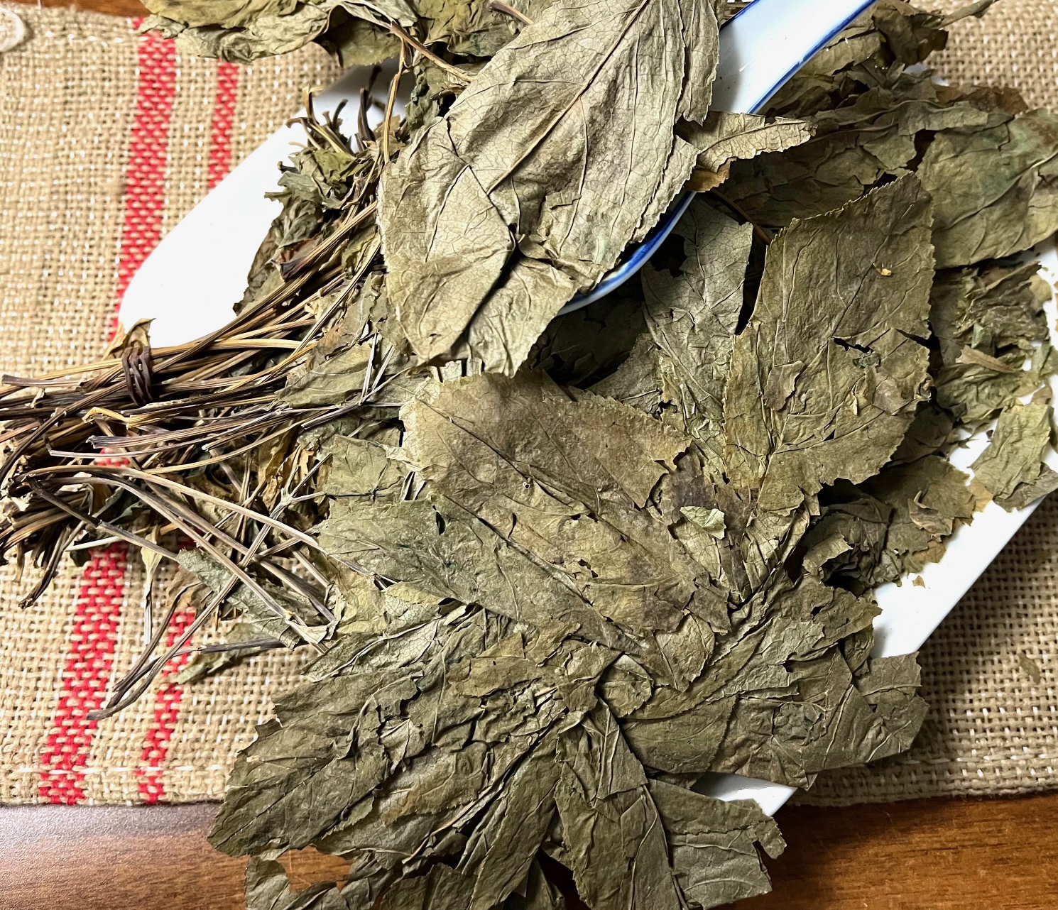 人参叶 / Ren Shen Ye / Panax Ginseng leaves - Image 2