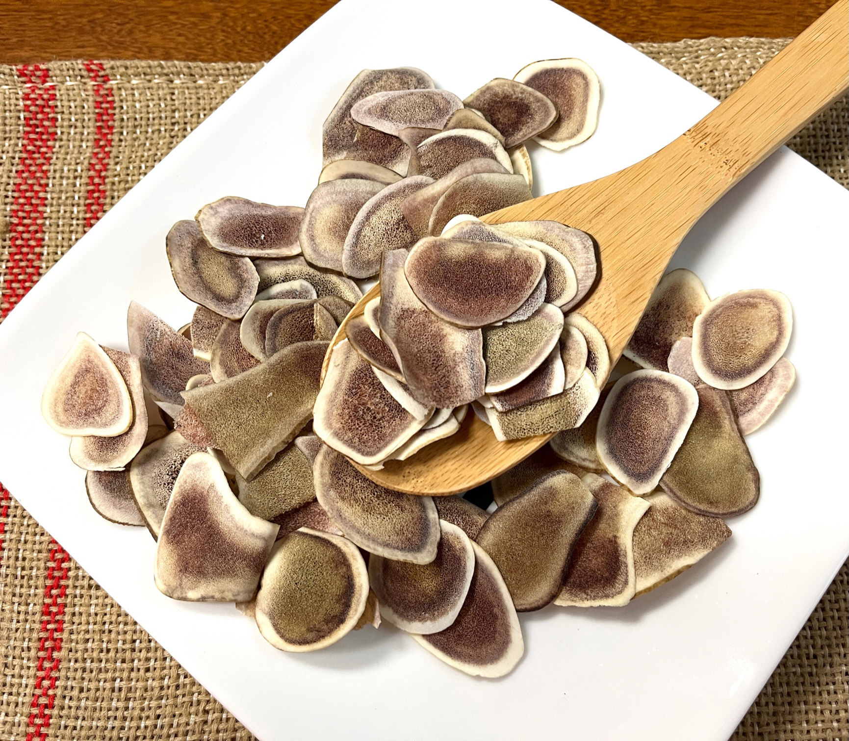 鹿茸片 Lu Rong Pian / Cervi Cornu Pantotrichum / Deer Velvet / Antler Slice / Hairy Deerhorn Slice